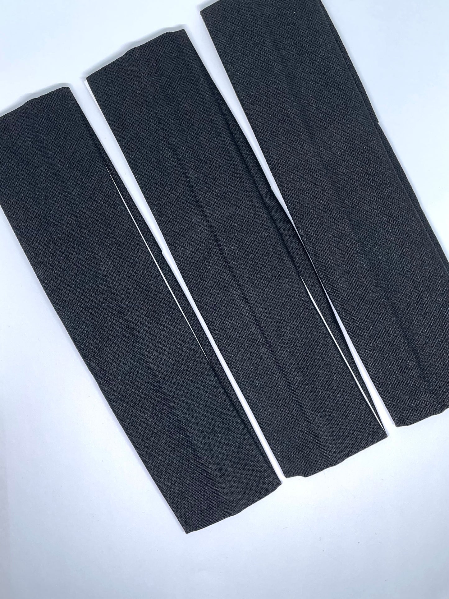 Bandeau Élastique Noir – Unisexe & Polyvalent
